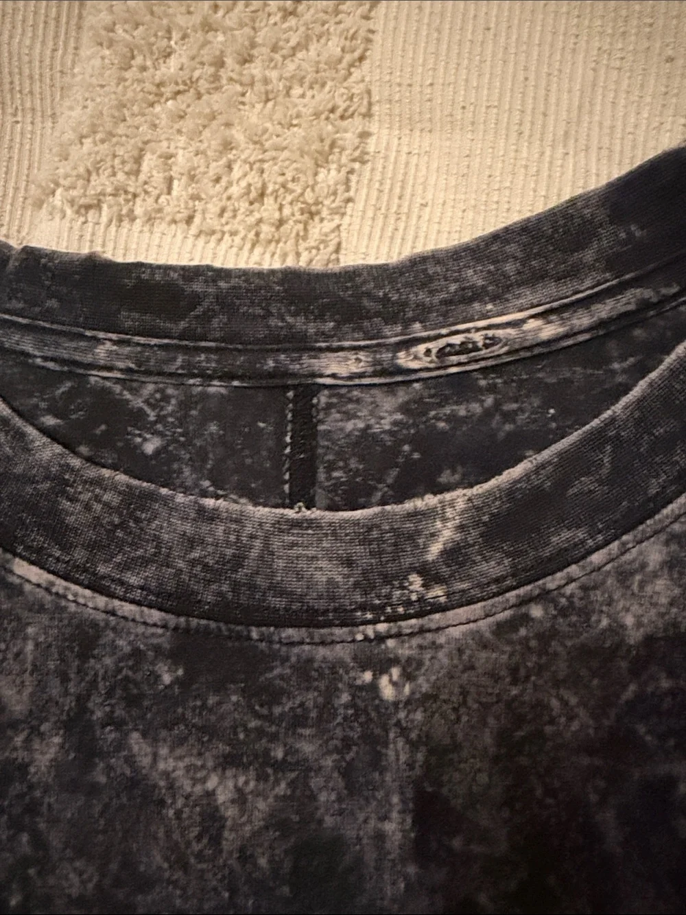 Lululemon Tee - Picture 4 of 5
